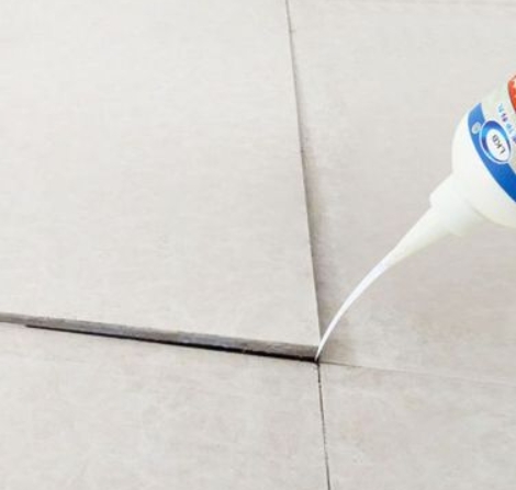 曹县瓷砖空鼓维修公司分享卫生间瓷砖脱落的原因可能有以下几点